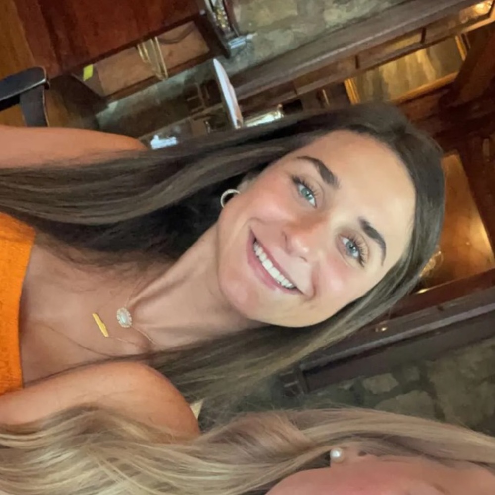 Meet your Posher, Hannah